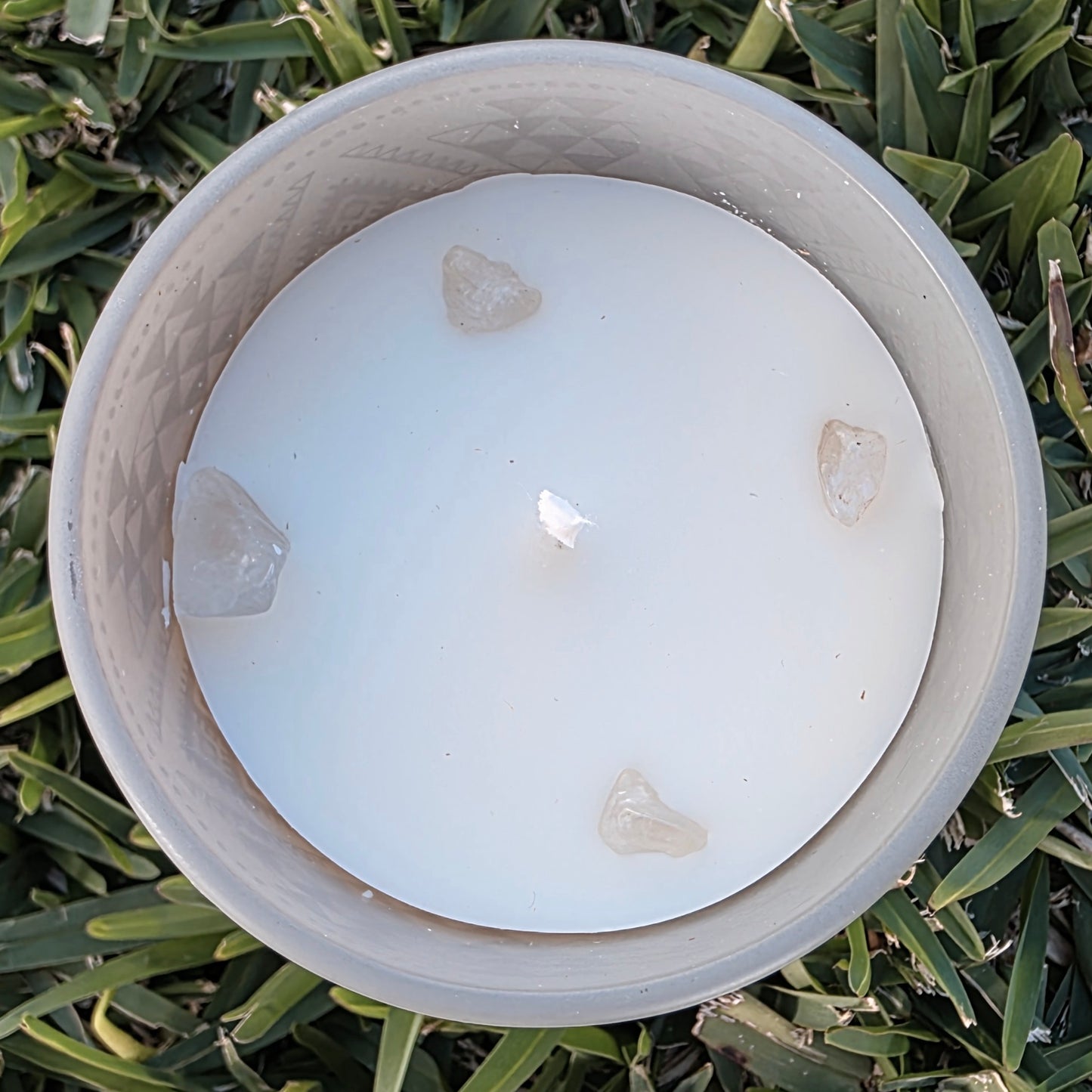 White Sage Crystal Candle | Clear Quartz